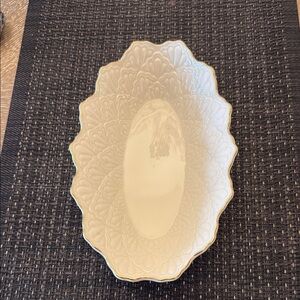 Lenox Cream Oval Serveware Platter with Scalloped Edge